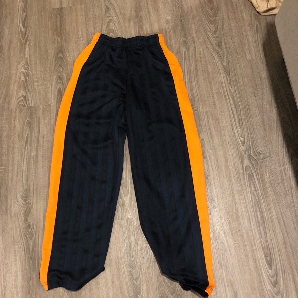 Pants bundle message if interested individually